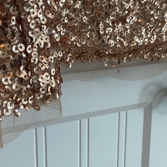 NWT Oliver Gold Sequin Topper. MP Holiday Sparkle! - Picture 3 of 11